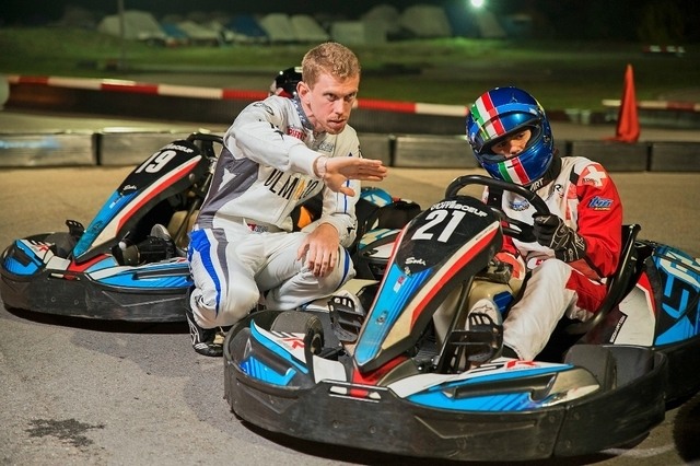 Nicolas Rohrbasser, coach en SEO, SEA, Analytics et karting
